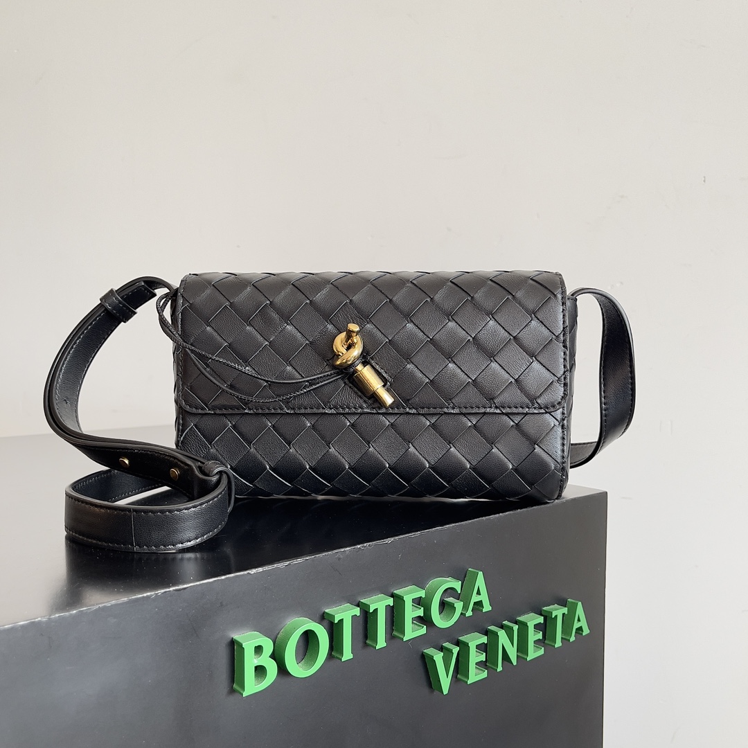 Bottega Veneta Satchel Bags